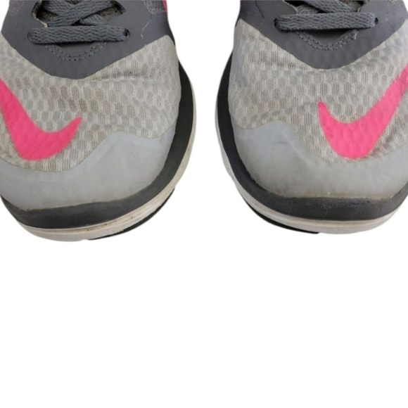 Nike Womens Gray and Pink Running Shoes Size 8 - Picture 10 of 15